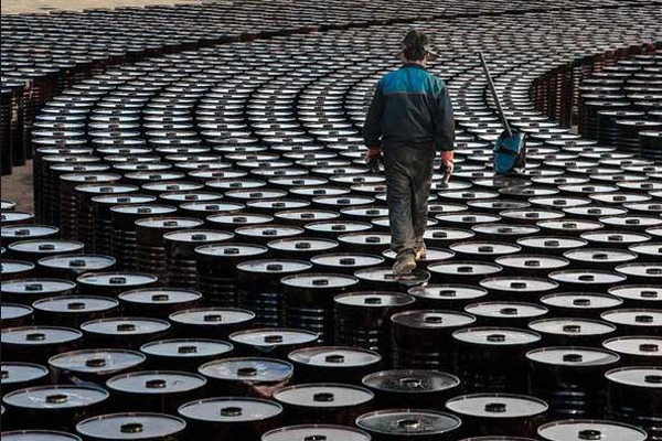 Unexpected Drop in U.S. Crude Stocks Rattles Oil Markets. (Photo Internet reproduction)