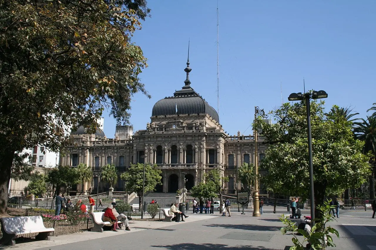 Tucuman-1280px-Tucuman_Casa_del_Gobierno