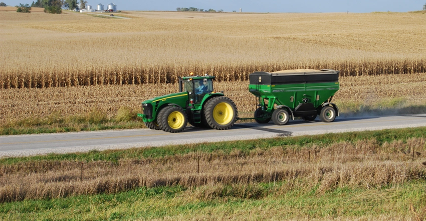USDA Reports Improvement in Corn and Soybean Crop Conditions. (Photo Internet reproduction)