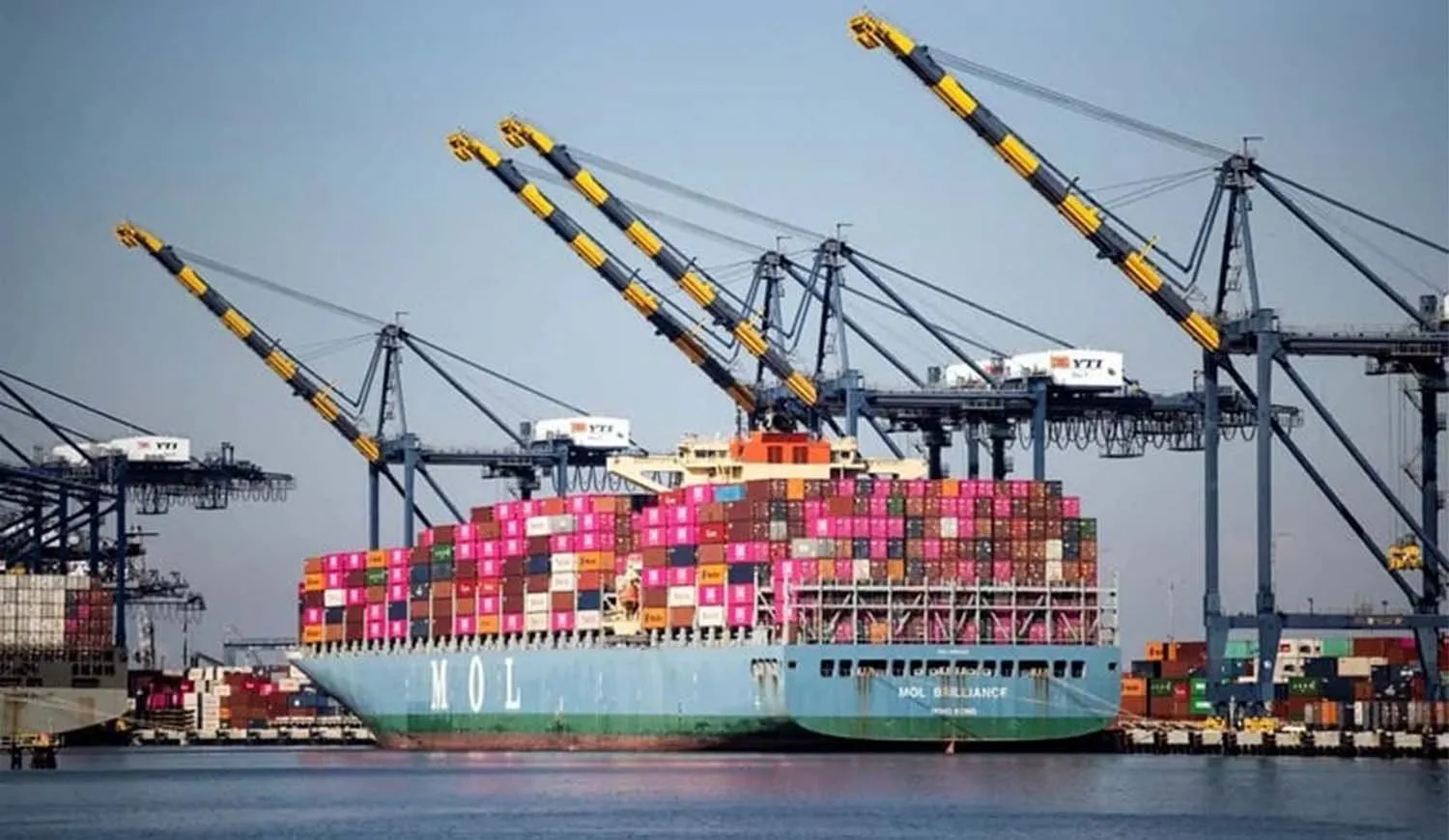 Argentina Achieves $1.5 Billion Trade Surplus Amid Export Boom