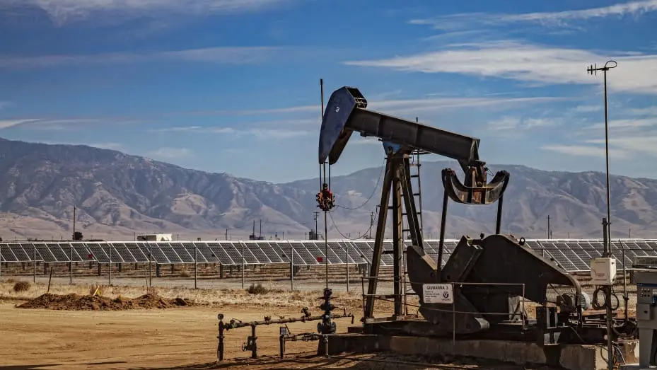 Crude Oil Prices Rise, Staving Off Recession Fears Amid Positive Economic Indicators