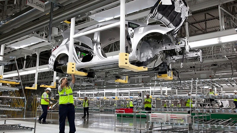 A Glimpse into Mexico's Automotive Downturn in July 2024