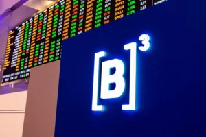 Ibovespa Stumbles After Record Streak Amid Central Bank Comments