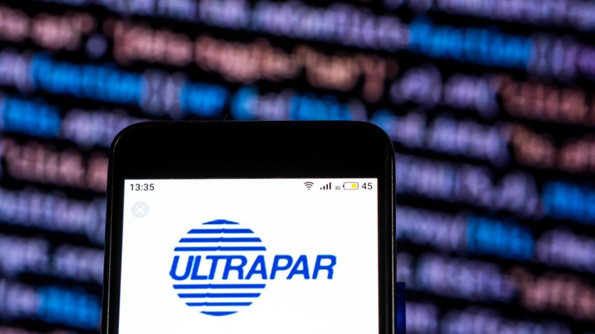 Ultrapar's 2Q24 Struggles: Revenue and EBITDA Decline