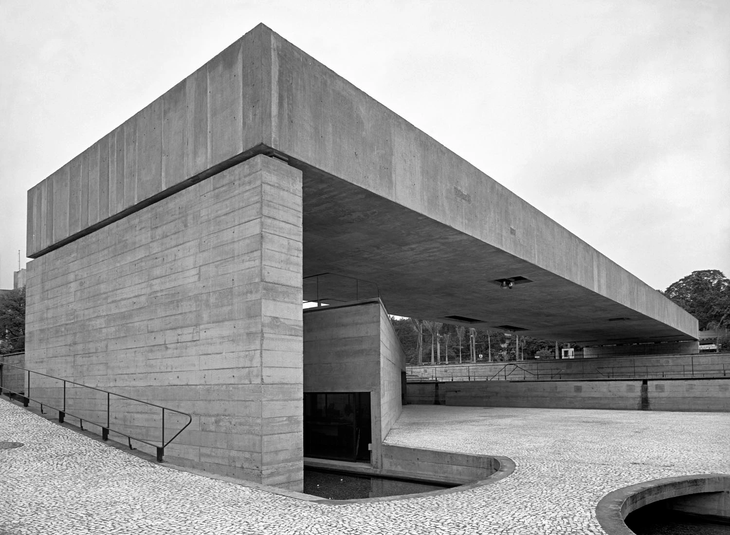 Brazilian Museum of Sculpture and Ecology