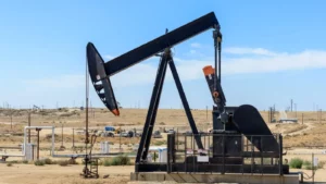 The Resilient American Oil Industry: An Economic Powerhouse Amid Global Shifts