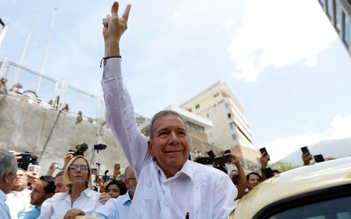 Edmundo-Gonzalez-Urrutia-