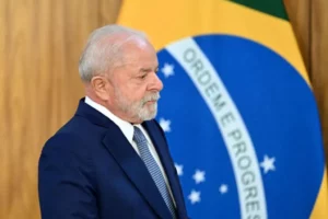 Thirty former Presidents Demand Lula Condemn Venezuelan Election Results