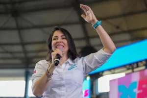 Reviving Correa's Legacy: Luisa González's Presidential Bid in Ecuador