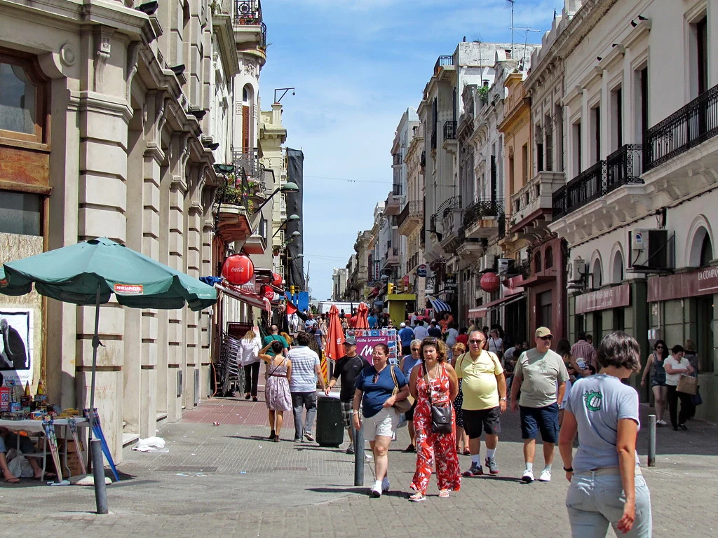 Uruguay's Retail and Services Sectors: Growth Amid Regional Dynamics. (Photo Internet reproduction)