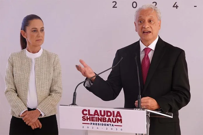 Victor Rodriguez Padilla as Pemex CEO