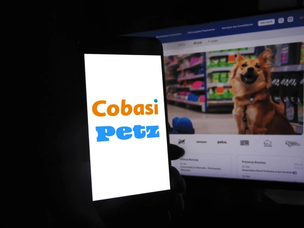 Soaring Shares: Petz and Cobasi Forge a Strategic Union in Pet Retail