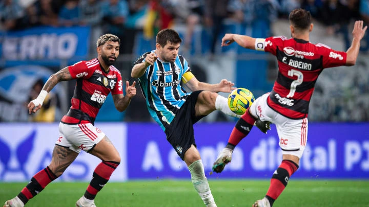 Grêmio Triumphs Over Flamengo's Reserves in Thrilling Brazilian Championship Clash
