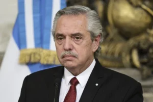  Legal Challenges Mount for Former Argentine Leader Over Abusive Pandemic Measures