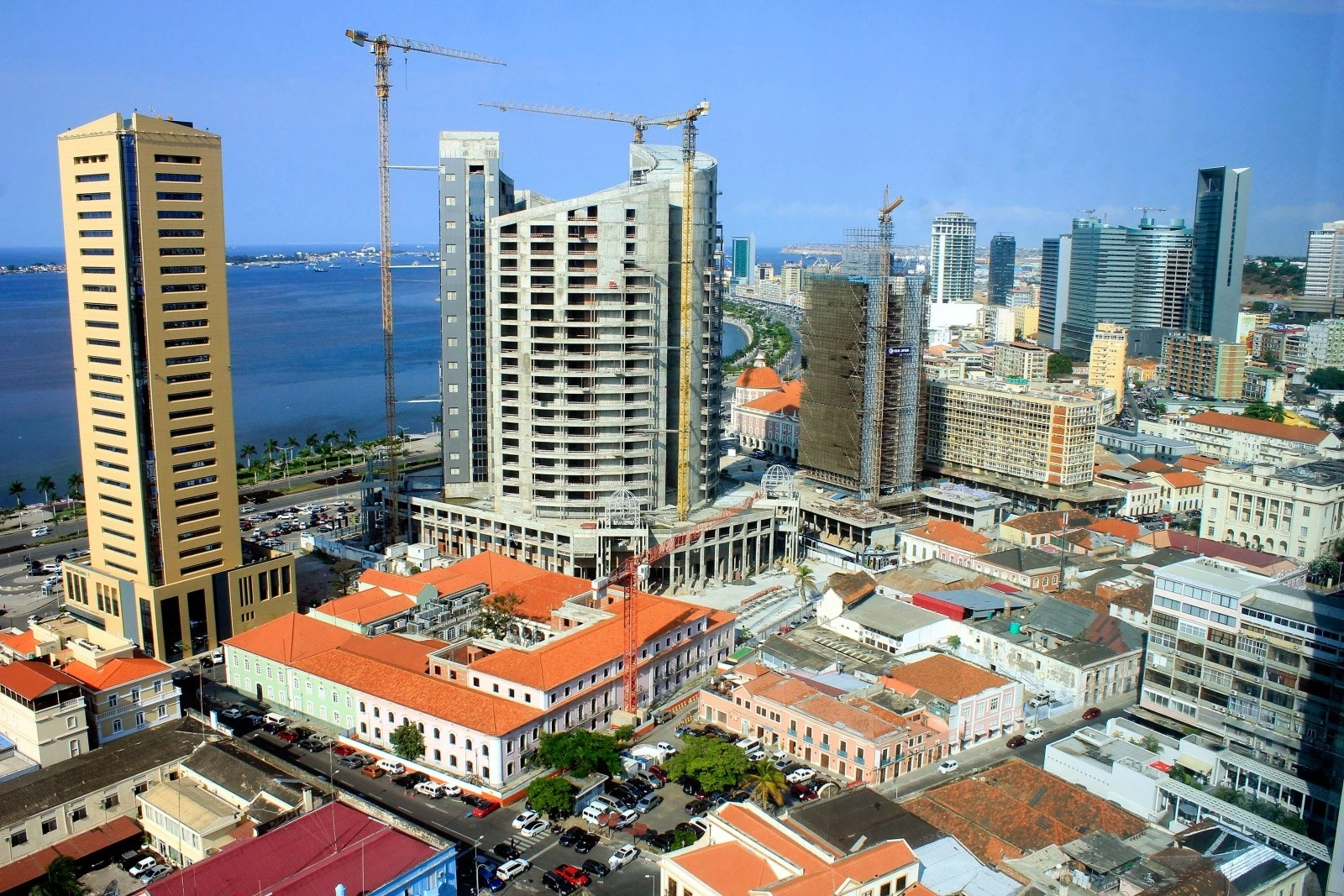 Angola's Privatization Success: Over $1 Billion Raised Since 2019