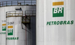 Petrobras' $800M Offshore Deal: 100 New Wells Set to Boost Brazil's Oil Output