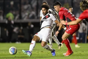 Vasco Clinches a Crucial Victory Against Vitória, Continues Unbeaten Streak
