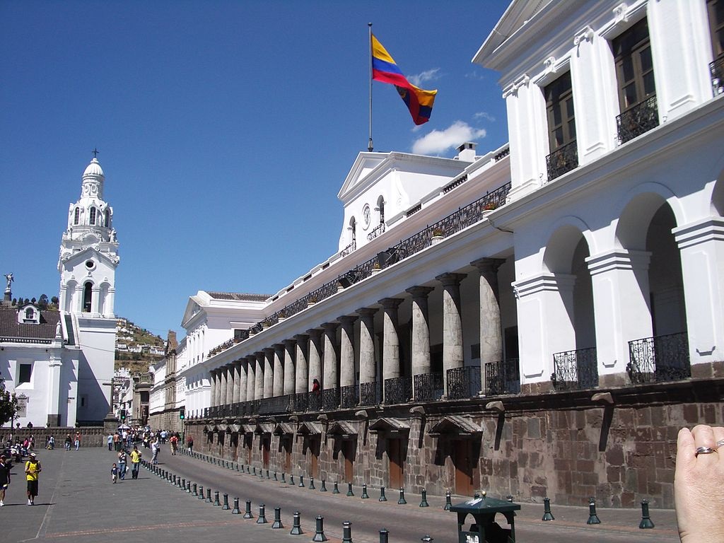 Cabinet Reshuffle in Ecuador: Ministers Depart for Legislative Ambitions