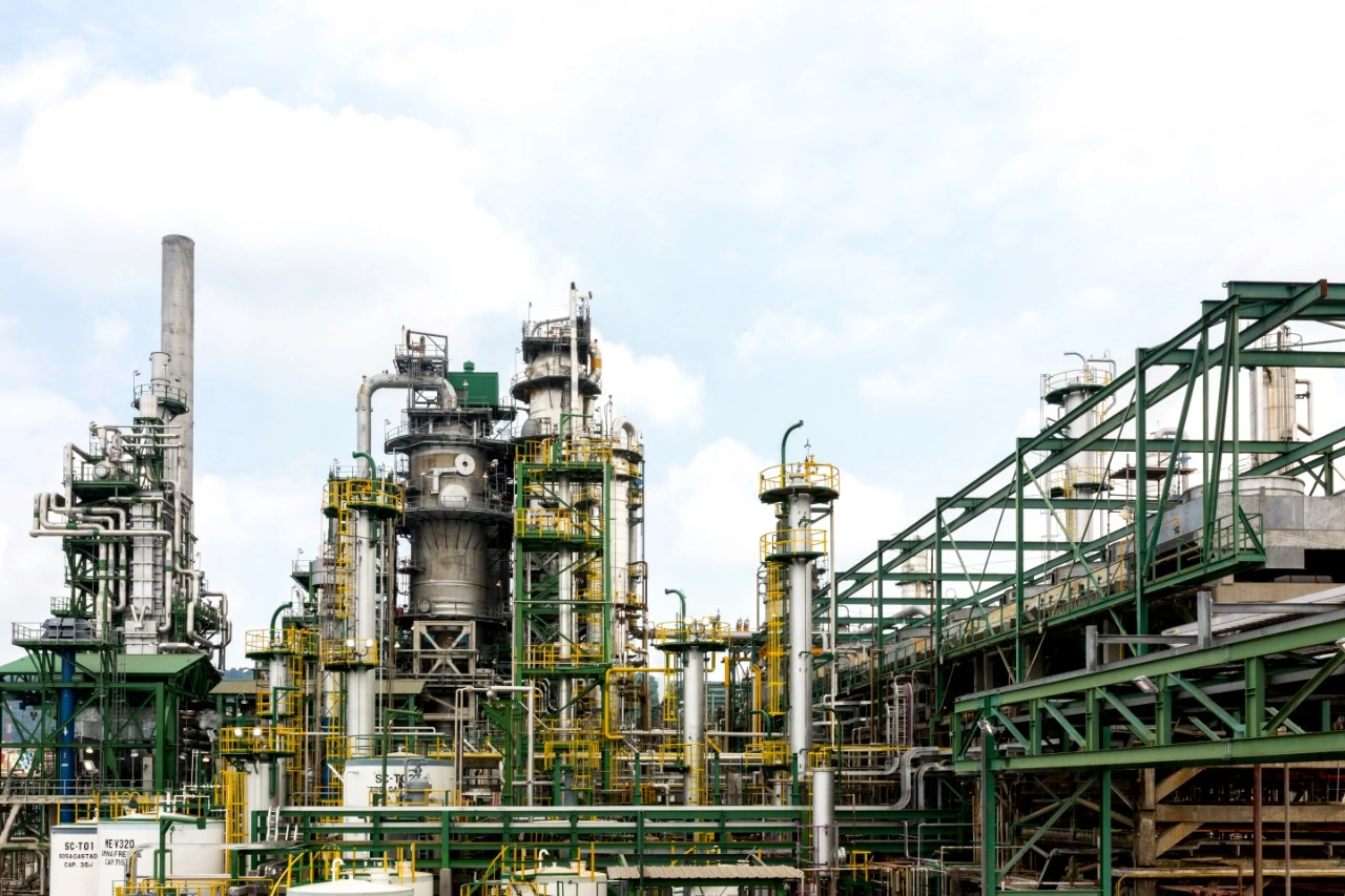 Ecuador’s Esmeraldas Refinery Halts for 65 Days of Critical Repairs