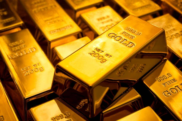 Gold Hits Record High as Fed Rate Cut Looms