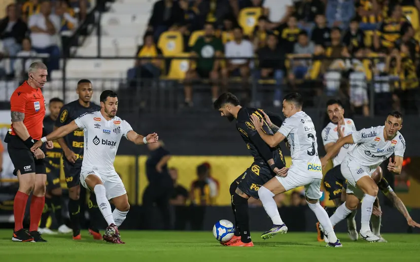 Santos Misses Chance to Top Serie B in Thrilling Draw with Novorizontino