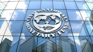 Global Debt Surge: IMF's Warning and Its Relevance for Brazil