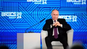 BRICS Hesitates on Putin's Call to Move Away From Dollar