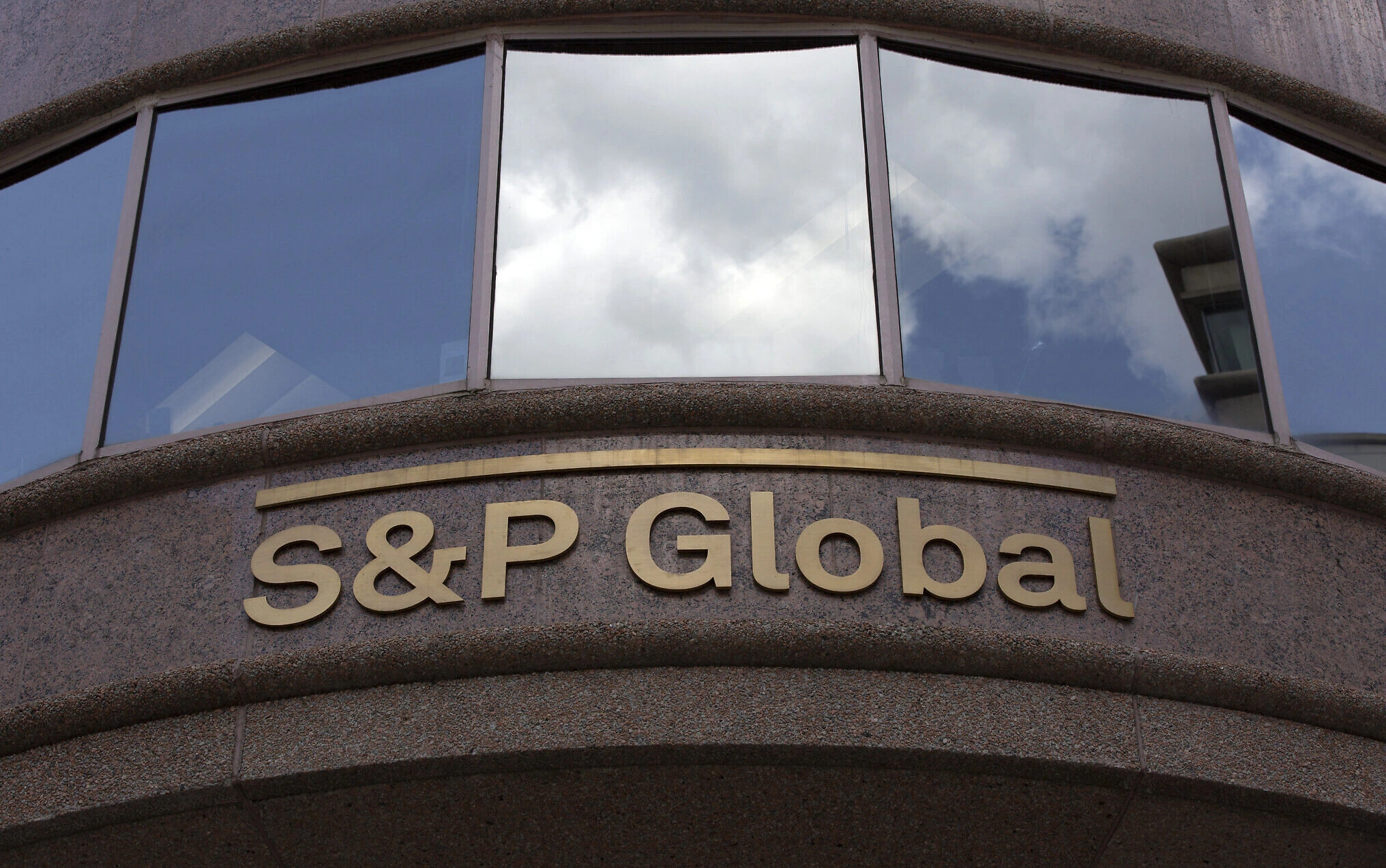 Israel's Economic Outlook Darkens Following S&P and Moody's Downgrades