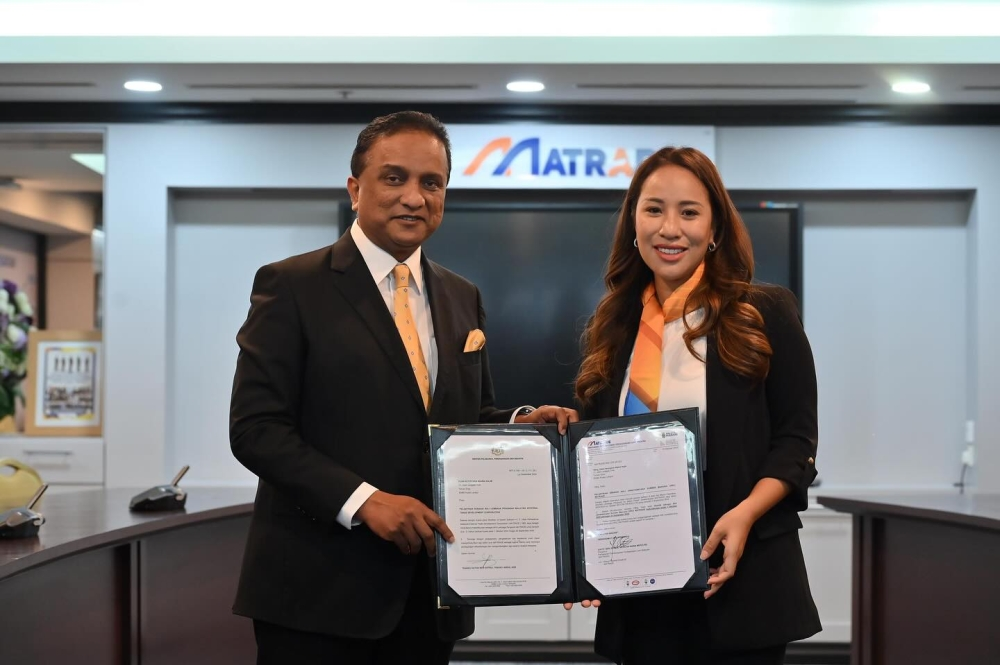 Public Trust Tested as Jailed PM's Daughter Lands Key Trade Position in Malaysia