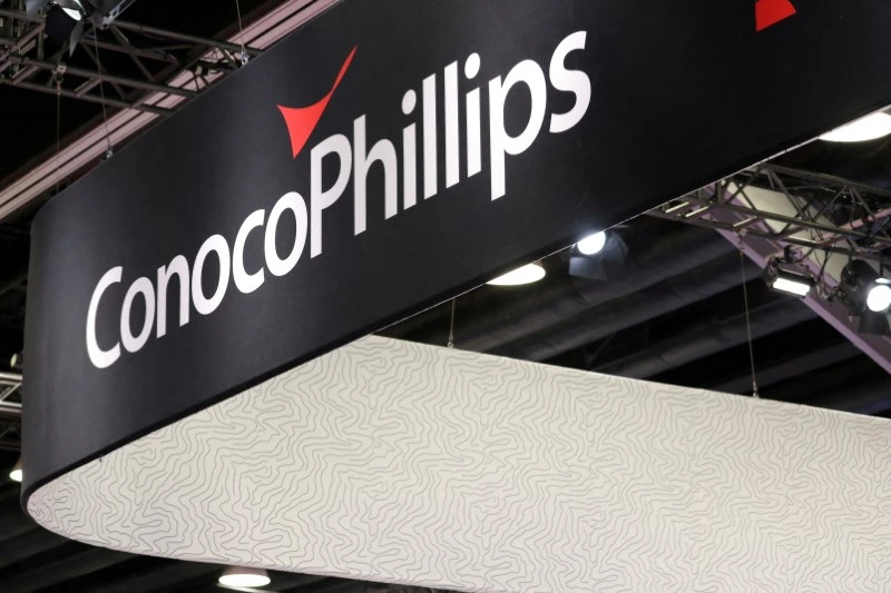 Energy Giants Navigate Volatile Market: ConocoPhillips and Shell Reveal Q3 Results
