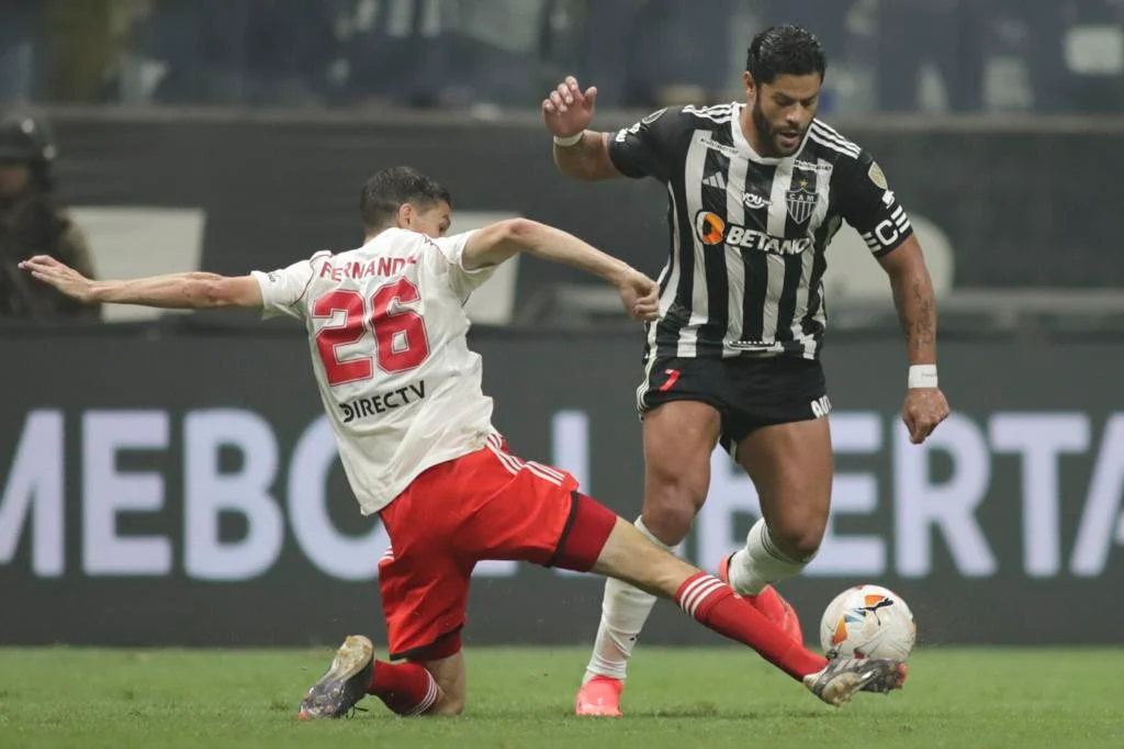 Atlético Takes Command of Libertadores Semi with 3-0 First Leg Victory