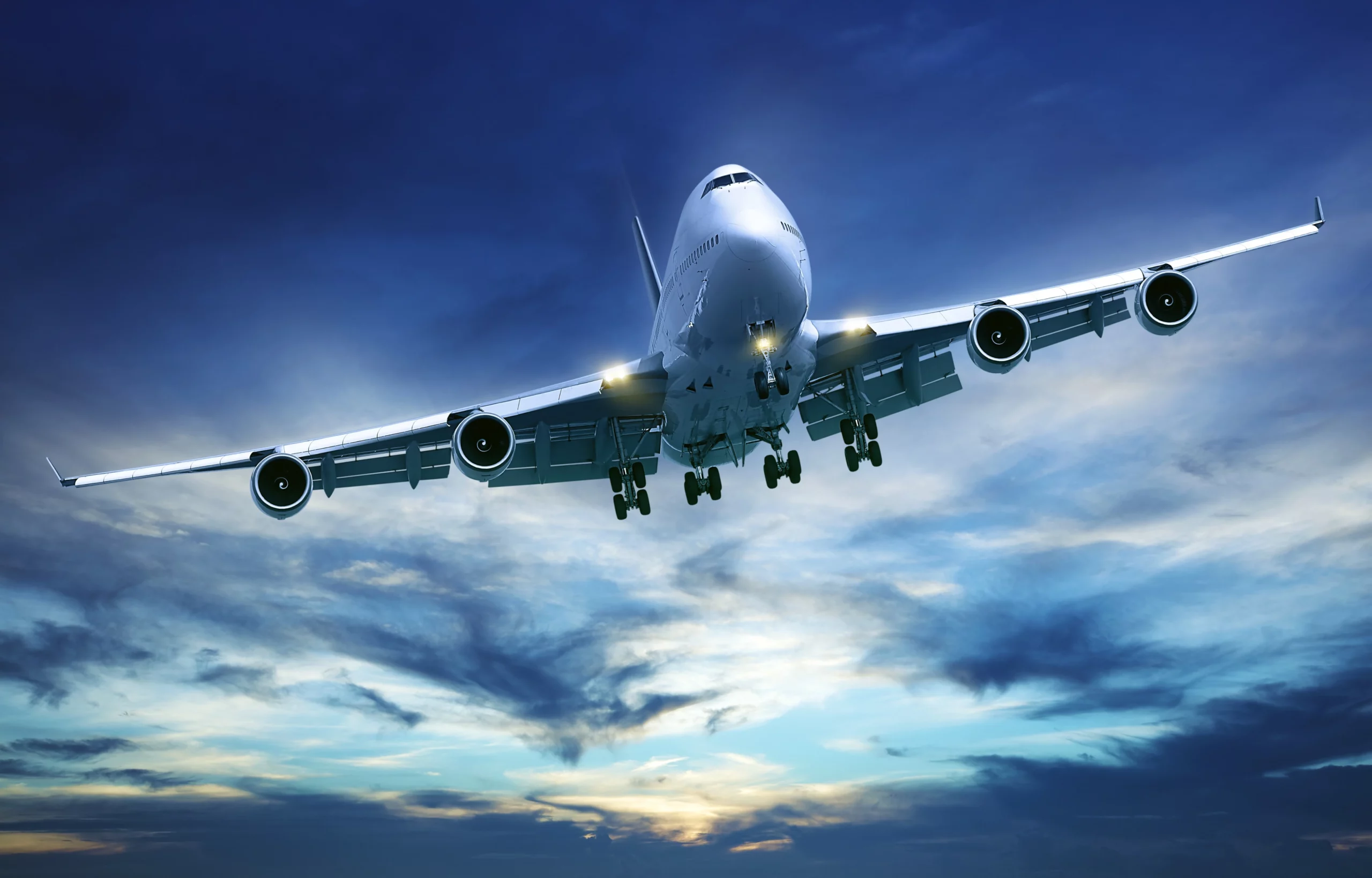 Brazil’s Air Travel Stuck as High Costs and Legal Troubles Keep Growth Grounded