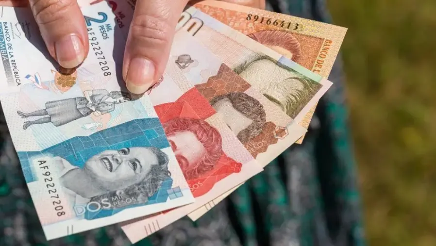 Tax Collection Struggles in Colombia: A Closer Look at the Economic Impact