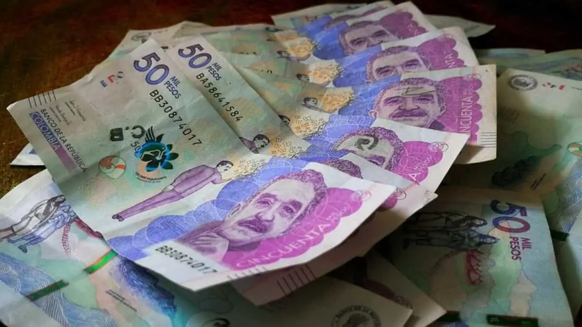 Colombia's Economic Stimulus: $14 Billion Credit Plan Underway