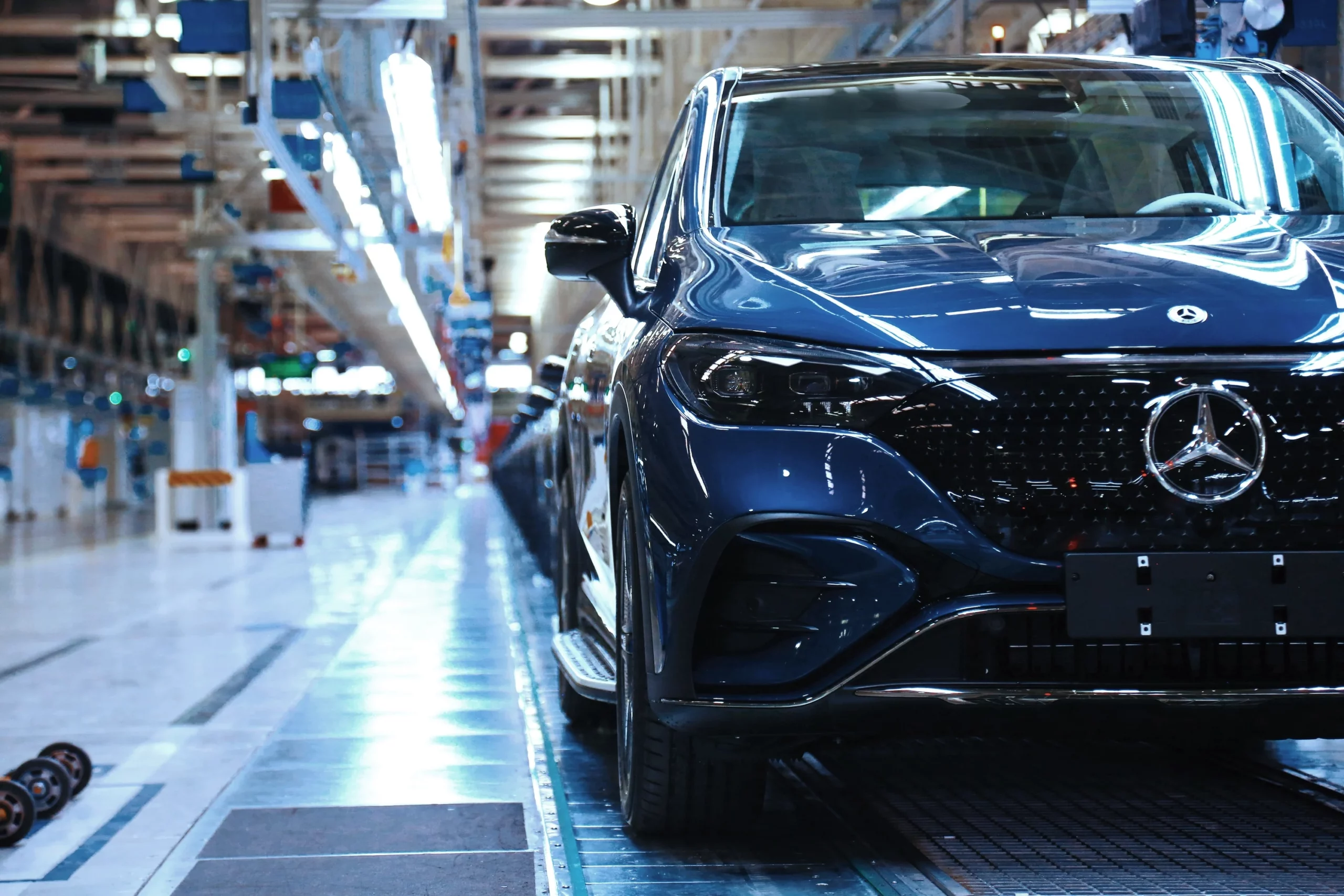 BMW and Mercedes Face Sales Slump in Cooling Chinese Market