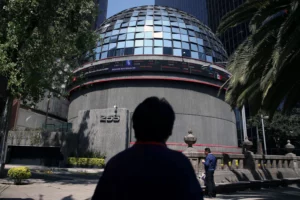 Mexican Stock Market Stagnates During AMLO's Presidency
