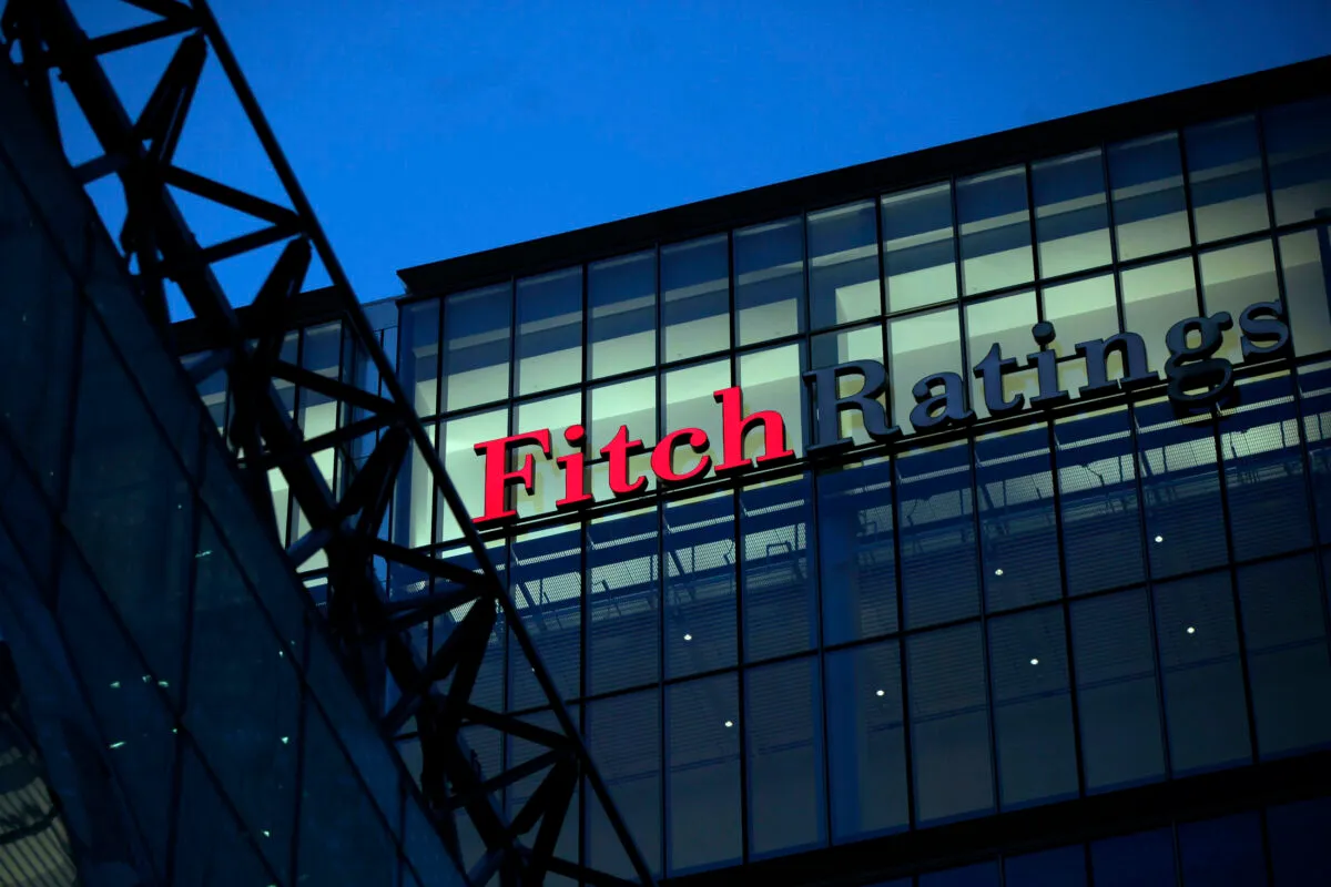 Colombia's Economic Growth Insufficient for Credit Rating Upgrade, Fitch Reports