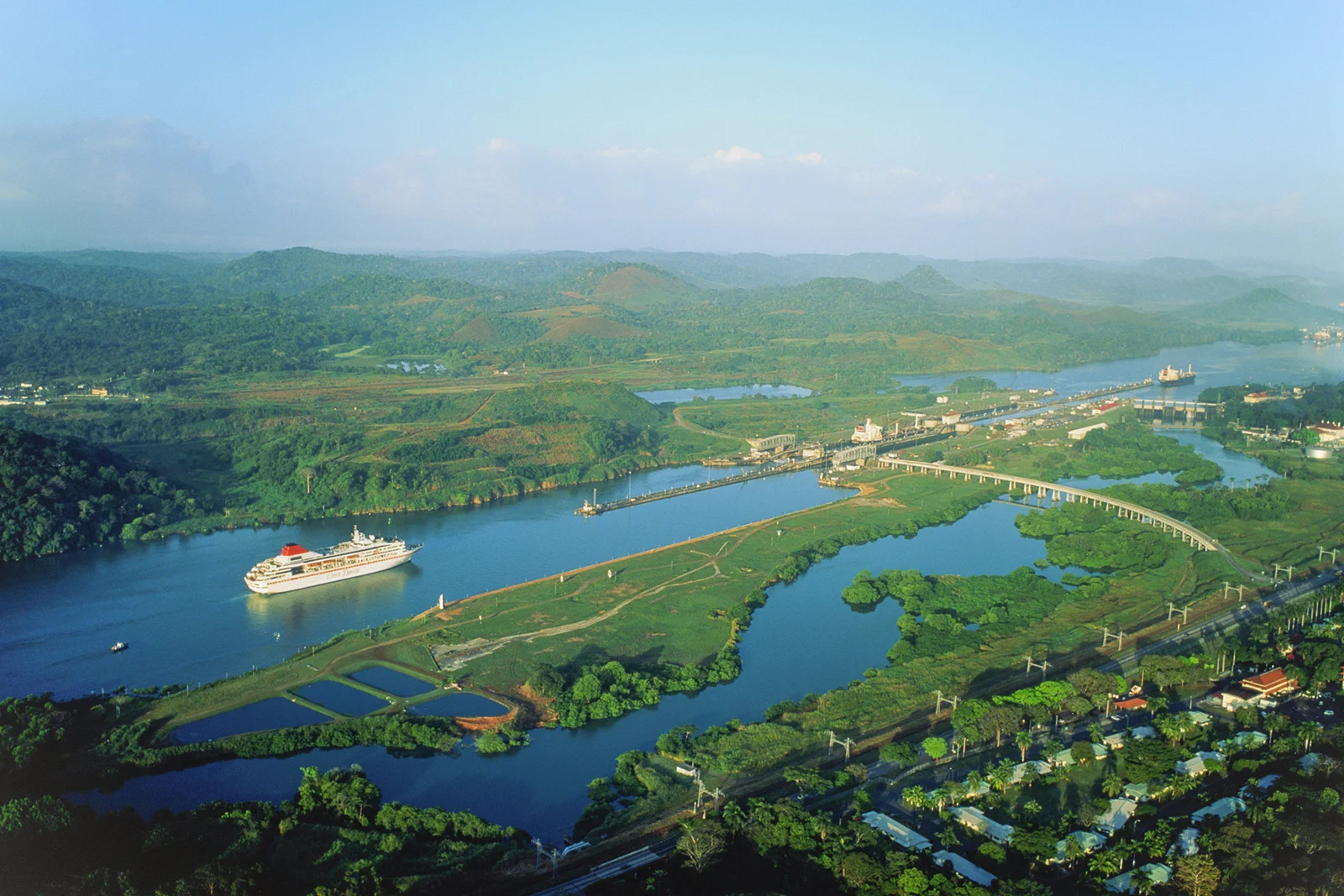 Panama Canal Revenue Rises to $4.99 Billion Despite Drought Challenges. (Photo Internet reproduction)
