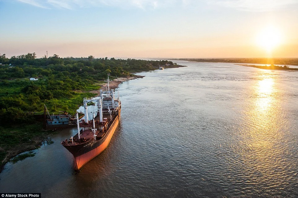 Paraguay River (1)