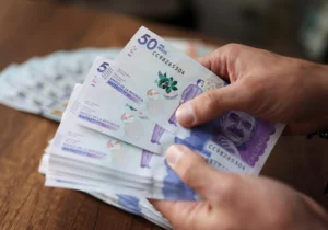Fiscal Crisis and U.S. Elections Drive Peso Depreciation in Colombia