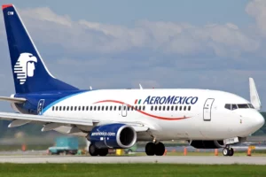 Aeromexico's Credit Ratings Climb After Debt Refinancing Plan