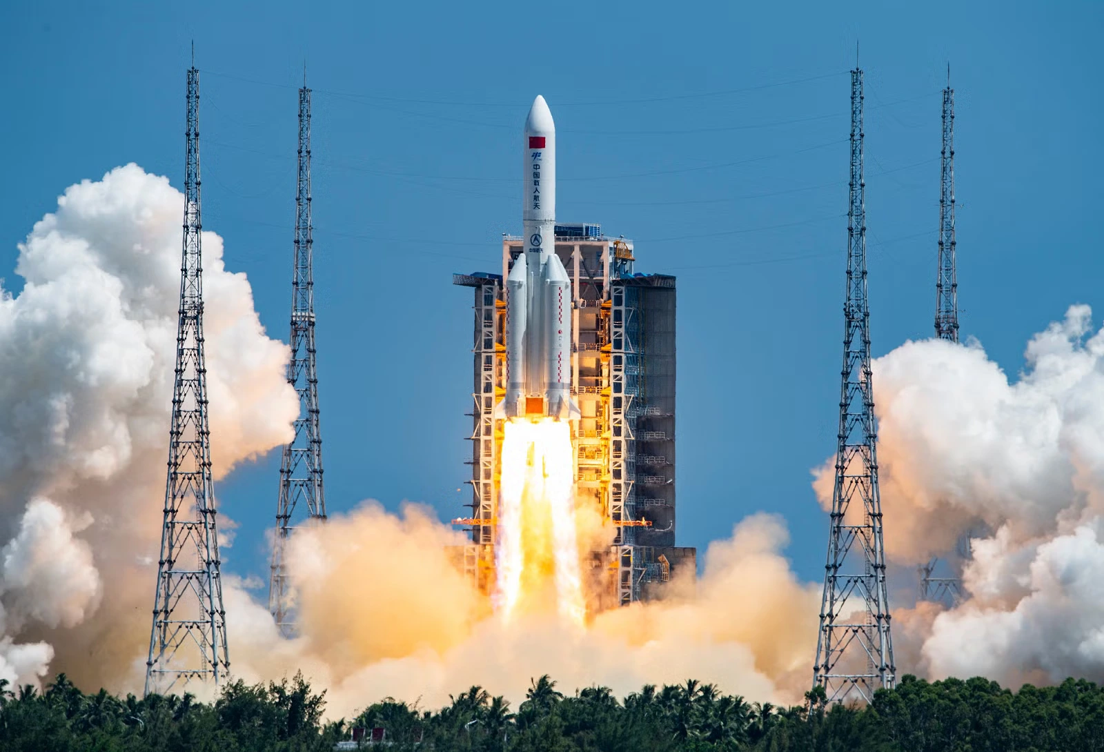 Space Race 2.0: China's Quest to Surpass U.S. in Cosmic Exploration
