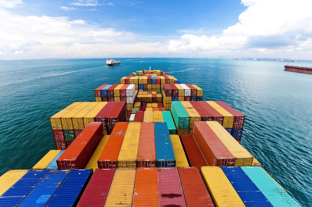 Colombia's August Exports Dip 2.5%, Agriculture Sector Shines