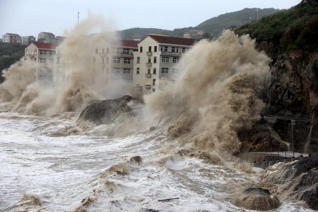 Unprecedented Sudden Sea Level Surge Hits China's East Coast