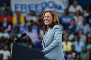Harris Hits $1 Billion Mark, Outpacing Trump in U.S. Campaign Funds