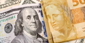 Geopolitical Tensions Drive Dollar's Modest Rise Amid Middle East Conflict