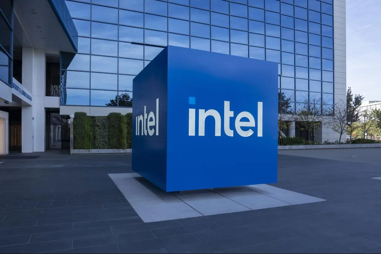 Intel Gets $7.86B to Rebuild US Chip Power: Government's Biggest Tech Bet Yet