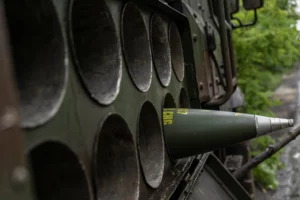 Russia Threatens New Weapons as U.S. Expands Ukraine's Strike Range