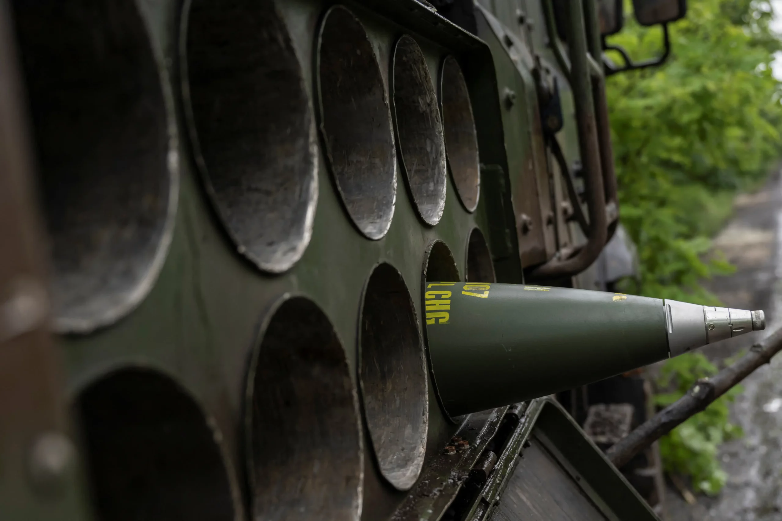 Russia Threatens New Weapons as U.S. Expands Ukraine's Strike Range