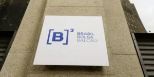 B3 Stock Exchange Faces Challenges as Foreign Investors Retreat and Financial Volume Declines